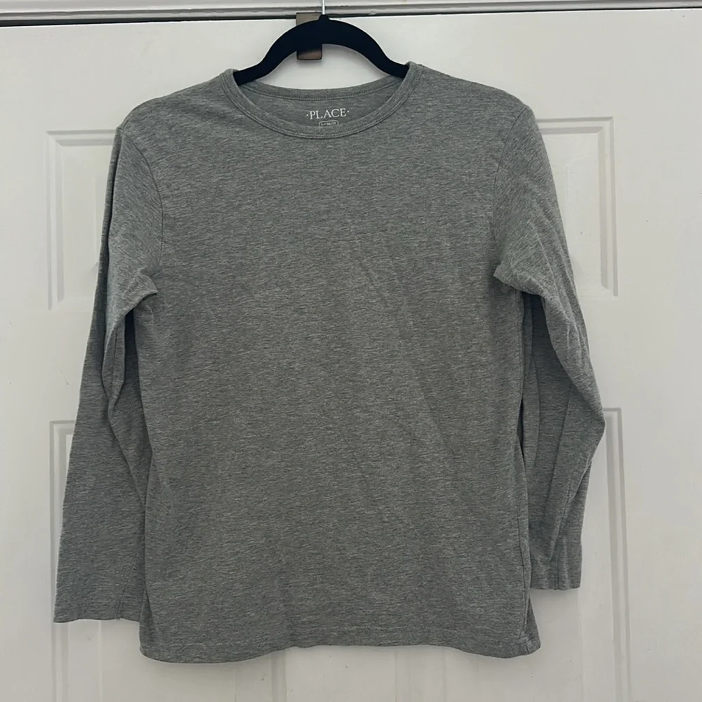 The Children’s Place Basic Gray Long Sleeve Shirt